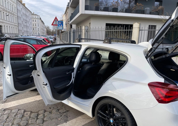 BMW Seria 1 cena 88000 przebieg: 89000, rok produkcji 2018 z Staszów małe 631